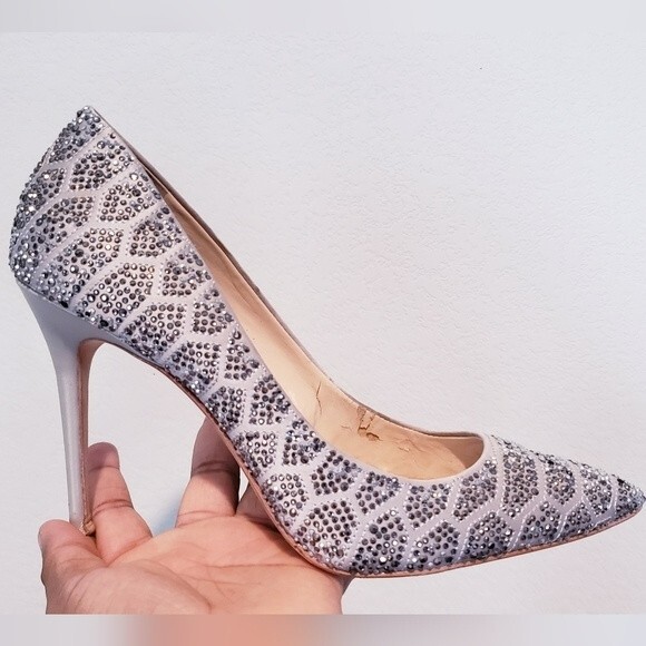 Vince Camuto Silver Studded Pumps Size 9M - Picture 1 of 9